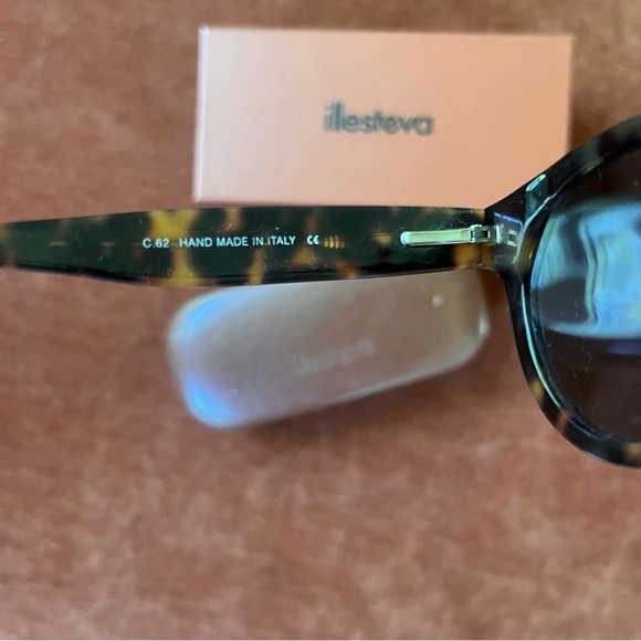 Illesteva Leonard Mirrored Sunglasses - Picture 4 of 7